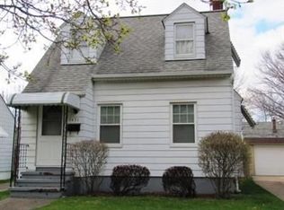 7431 Plainfield Ave, Brooklyn, OH