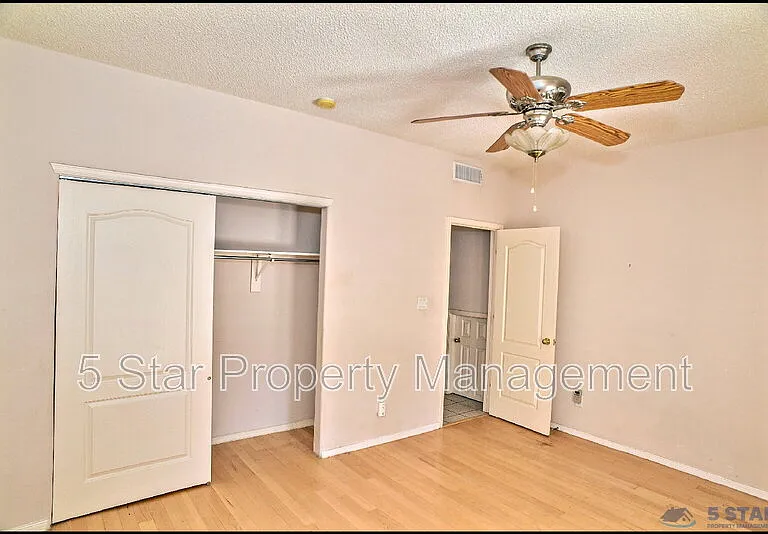 1560 Via Appia St — Photo 40