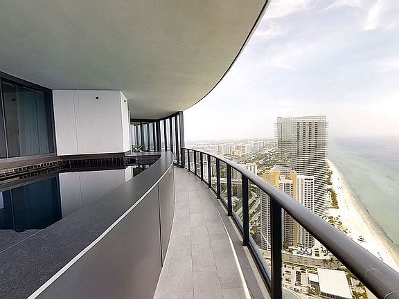2nd image of 18555 Collins Ave APT 5005