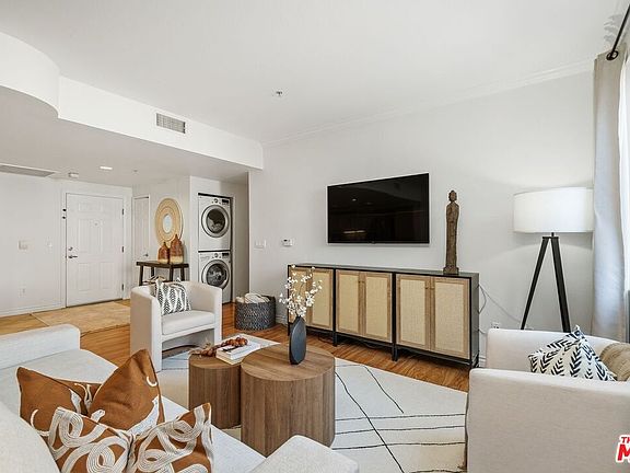 5th image of 13200 Pacific Promenade APT 237