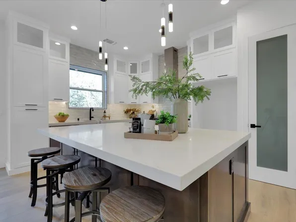 11753 Skylark Ct, Auburn, CA 95602