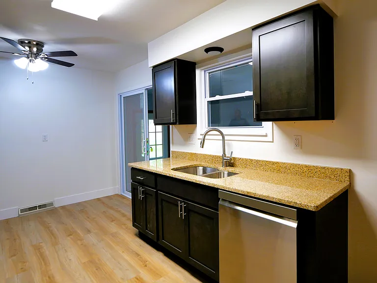 2908 Robert Pkwy — Photo 11
