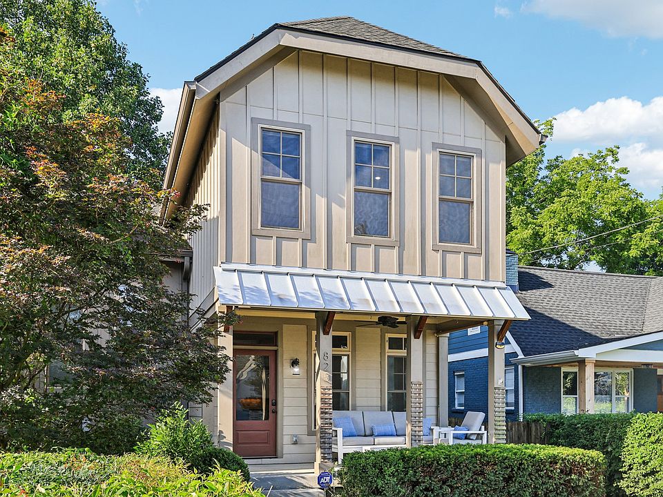 Charming luxury home in 12 South Nashville! Modern architecture, walkable location, covered porch, and beautiful curb appeal just steps from shops, dining, and parks.