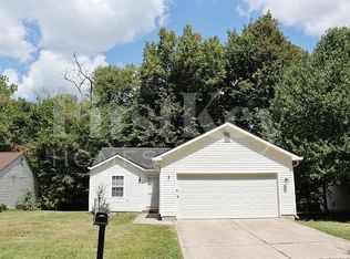8748 Woodpointe Cir, Indianapolis, IN 46234