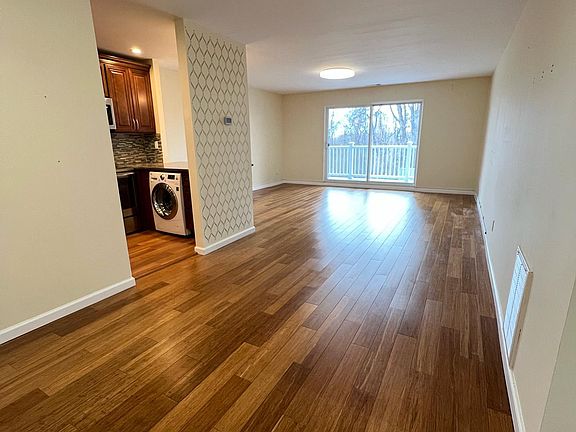 4th image of 46 Township Line Rd APT 226