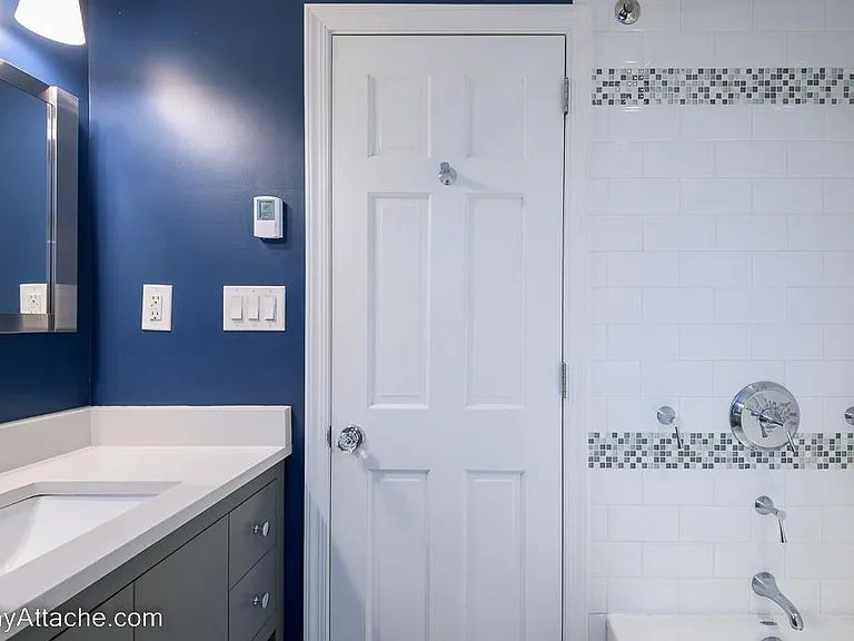 1421 Hopkins St NW — Photo 22