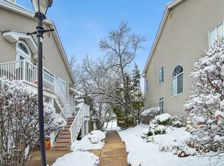 19 Birchwood Rd #19, Bedminster, NJ 07921