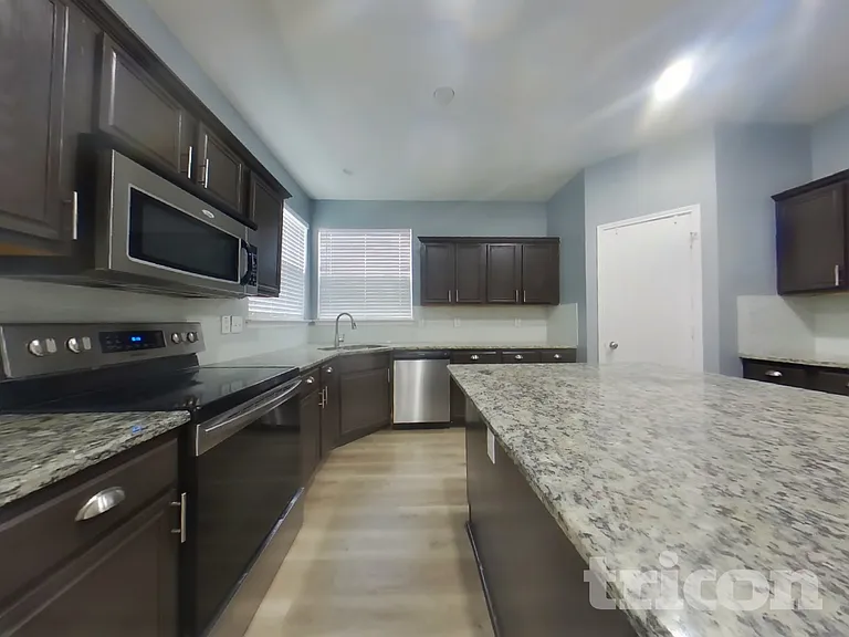 4916 Dougal Ave — Photo 6