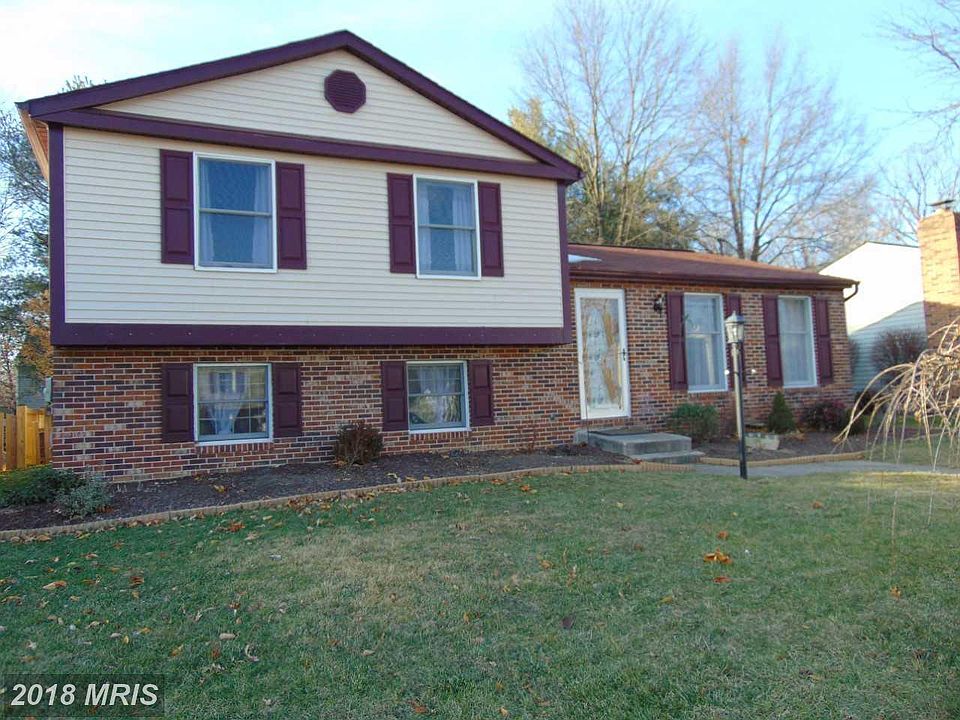 1st image of 9014 Scotts Haven Dr