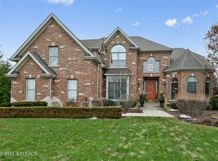 4302 Prairie Crossing Dr, Saint Charles, IL 60175