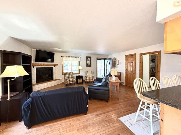 5th image of 4795 Birch Acres Rd