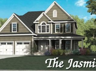 27 Village Rd, Pepperell, MA 01463