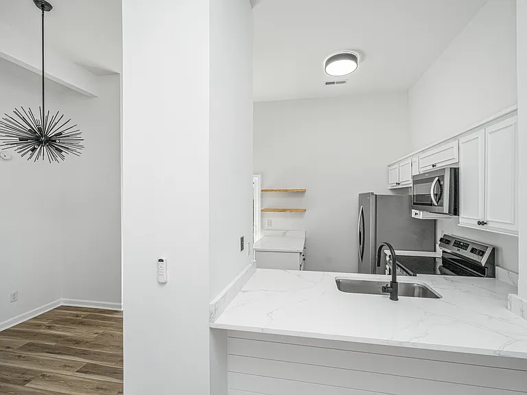 1078 Secessionville Rd — Photo 16