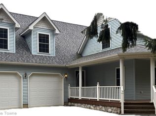 2715 Cash Rd, Applegate, MI 48401