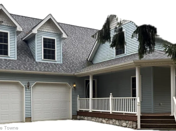 2715 Cash Rd, Applegate, MI 48401