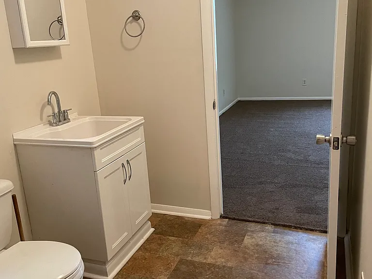 324 Peggy Dr — Photo 16