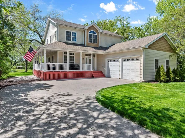 4551 South 68th STREET, Greenfield, WI 53220