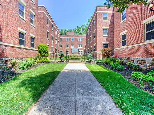 Campus Apartments Photo 1