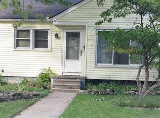 789 Chippewa St, Mount Clemens, MI 48043