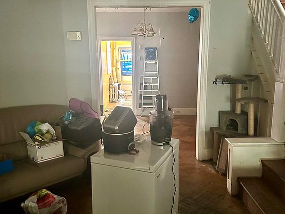4th image of 846 S 58th St