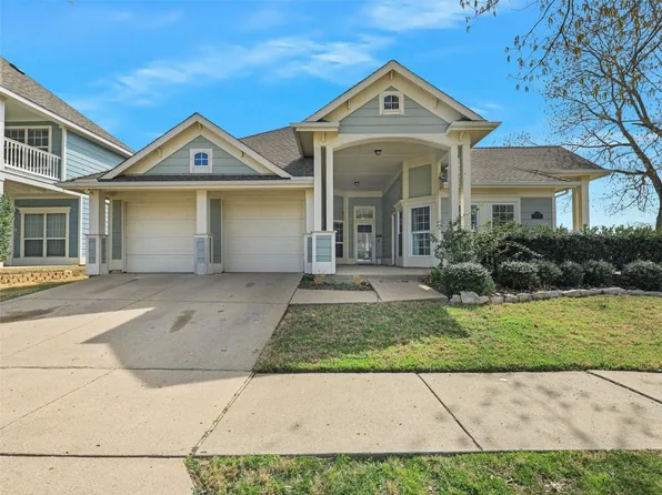 1700 Azalea Dr, Aubrey, TX 76227