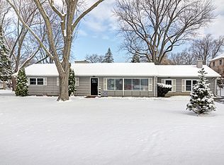 5751 S Monroe St, Hinsdale, IL