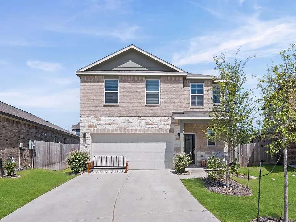 107 Resilient Gale Ct