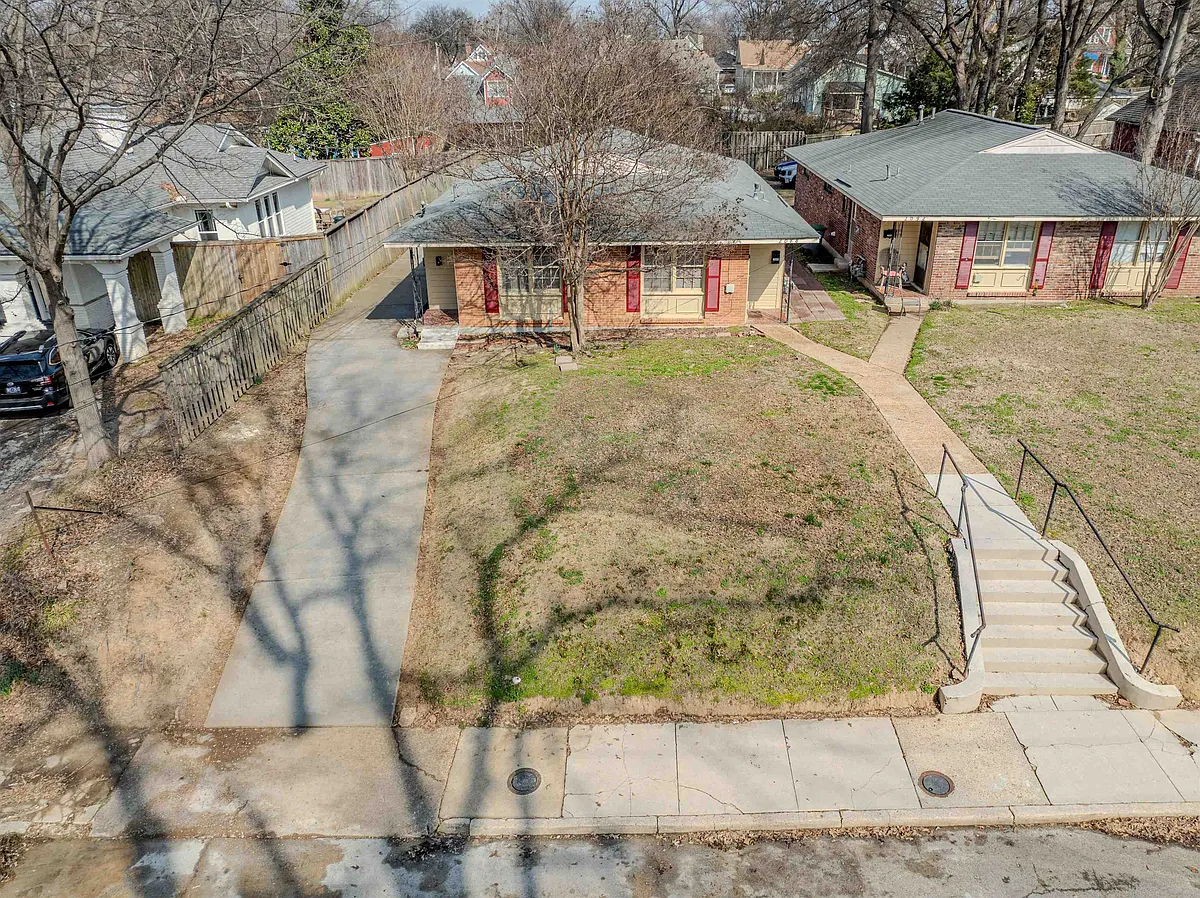 Building Photo - 2086 Harbert Ave #2086