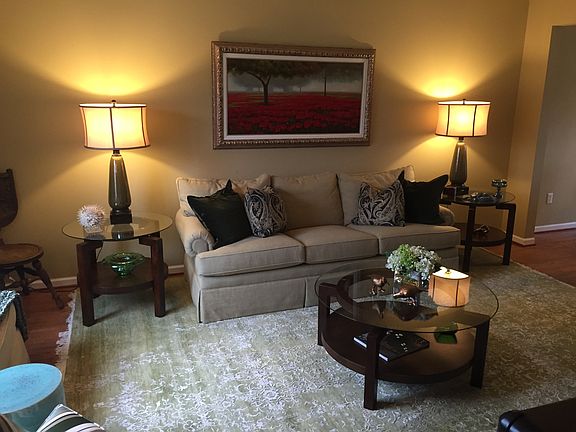 4th image of 1091 Woodbriar Dr