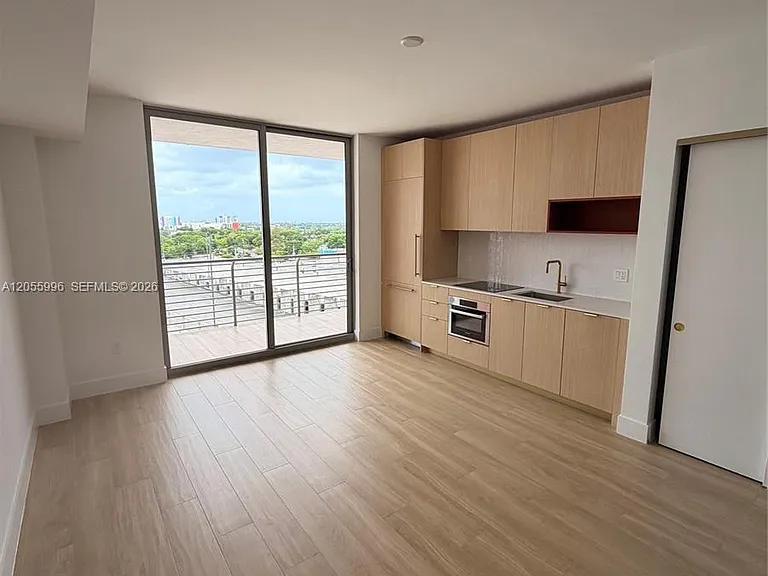 90 NE 32nd St #823 — Photo 4
