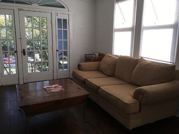4th image of 2721 S Carrollton Ave
