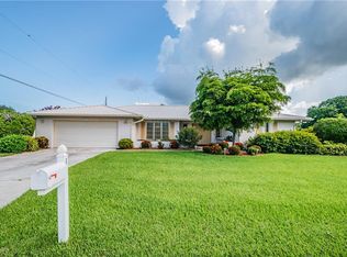 3025 Meyer Dr, Sarasota, FL 34239