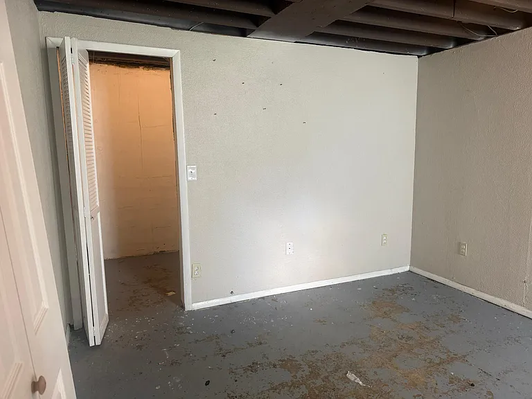 35 Parker Rd — Photo 12