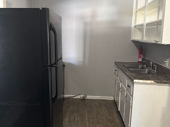 5th image of 71 Blackhawk Rd #9