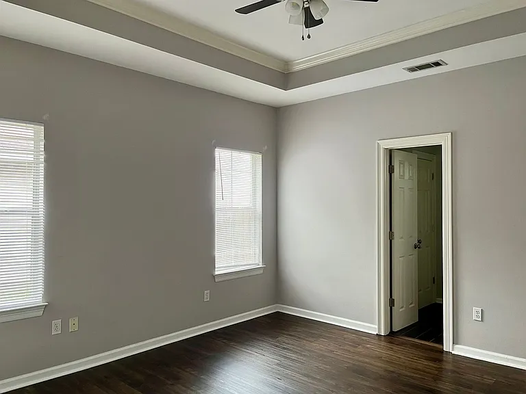 303 Briarhaven Dr — Photo 11