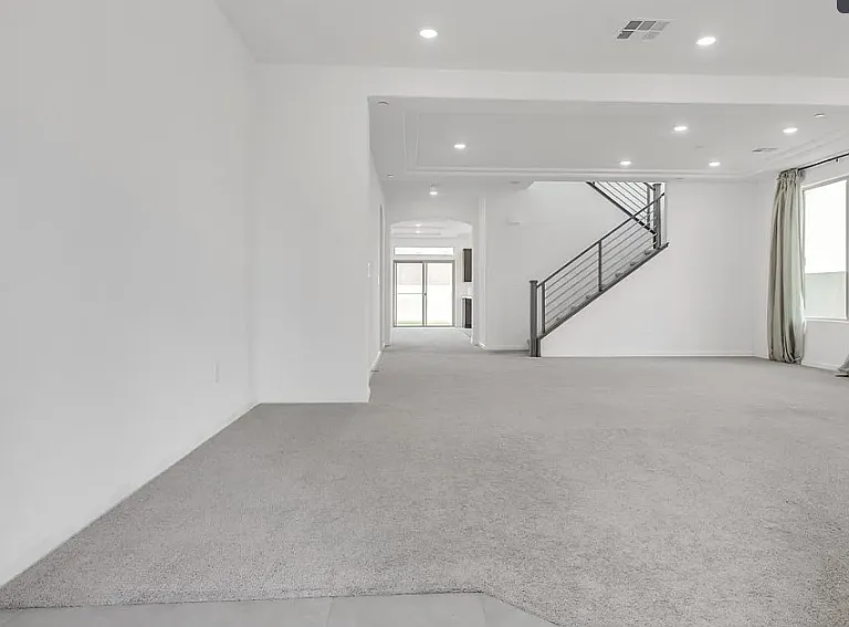 8541 S Pioneer Way — Photo 15