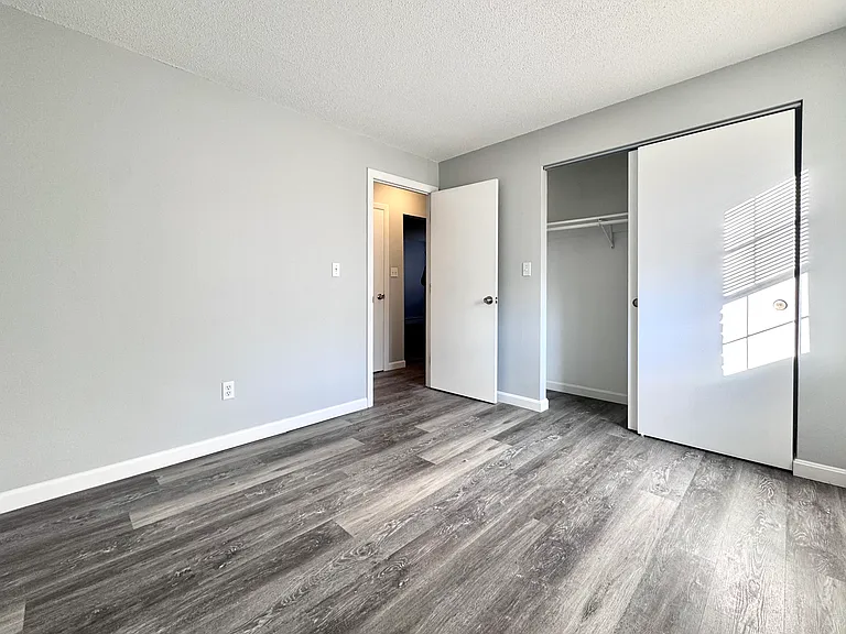 128 North St #10 — Photo 12