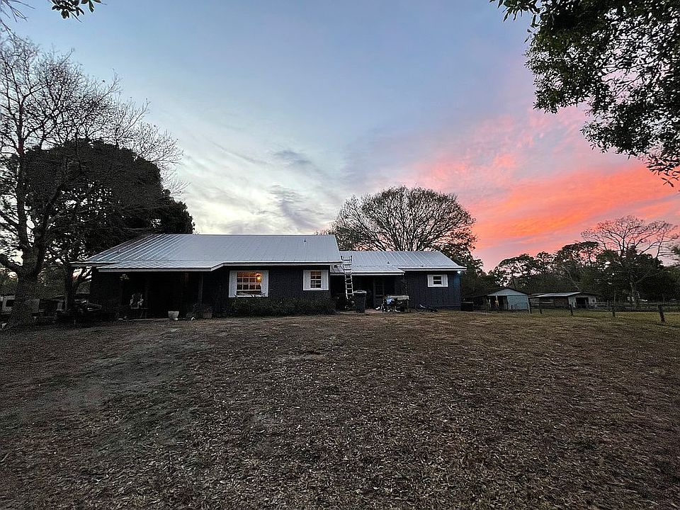 View from front of property 