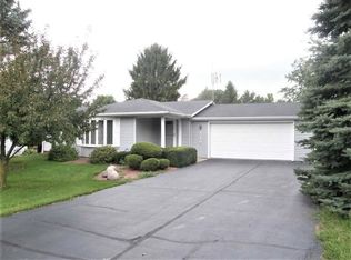 1239 Lake Summerset Rd, Davis, IL 61019