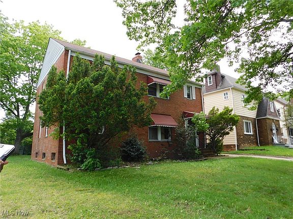 2nd image of 872 Eloise Dr