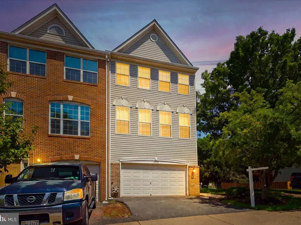 21760 Brondesbury Park Ter, Sterling, VA 20166