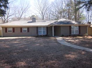 4921 Oak Leaf Dr, Jackson, MS 39212
