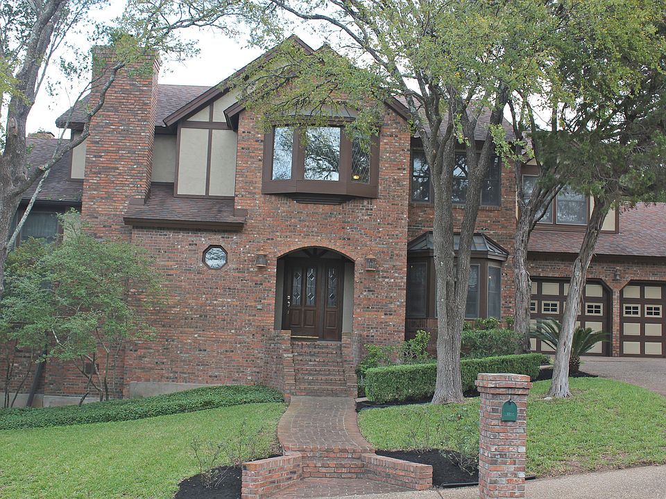 1st image of 1701 Surrey Hill Dr