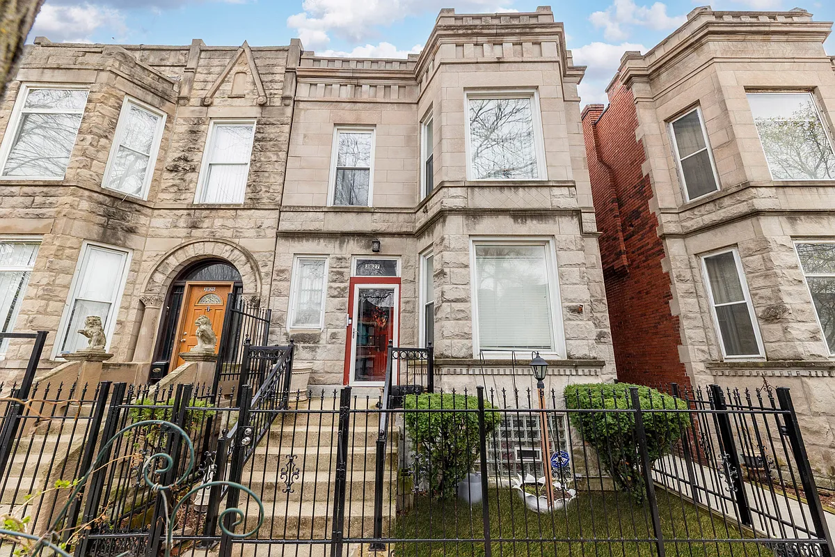 Building Photo - 3827 W Flournoy St #1