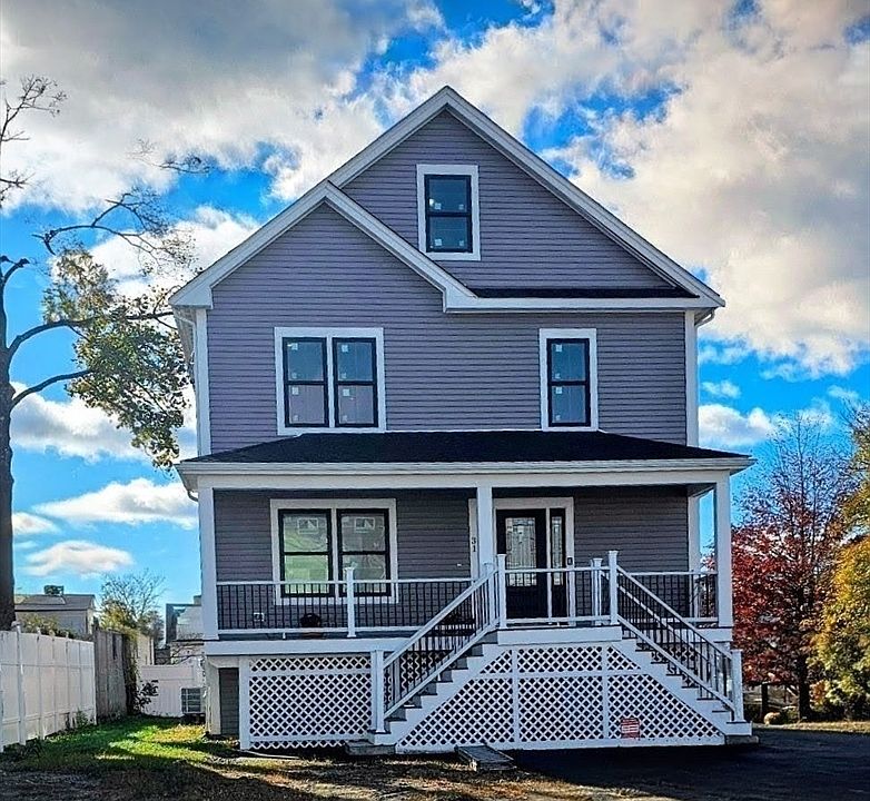 1st image of 31 Niagara St