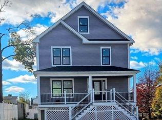 31 Niagara St, Fall River, MA 02721