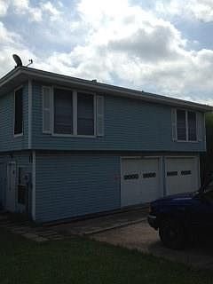 1st image of 400 Bella Vista Dr