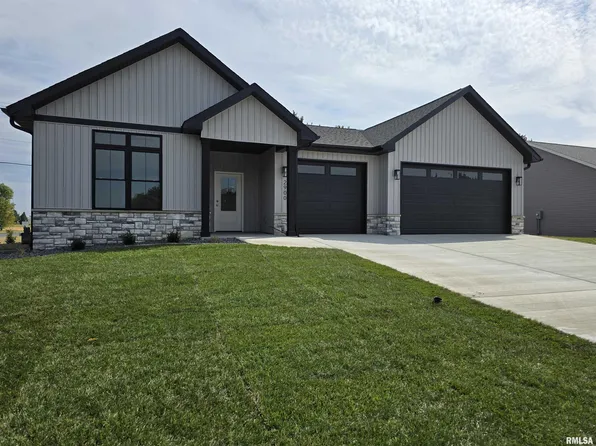 2900 Happy Landing Dr, Springfield, IL 62711
