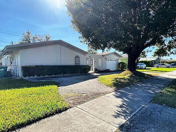 2nd image of 19021 SW 97th Ave