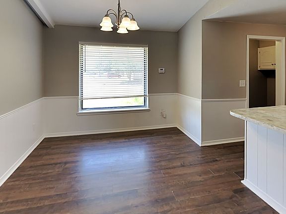 5th image of 813 Miller Dr